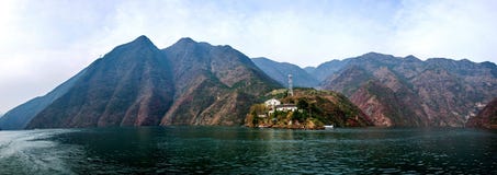 Chongqing Wushan Daning River Small Drie Klovenkloof stock afbeelding Chongqing Wushan Daning River Small Drie Klovenkloof stock afbeelding
