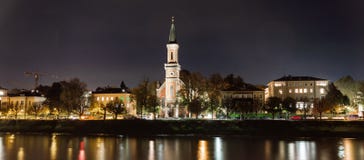 Christuskirche в Зальцбурге к ночь стоковые изображения rf Christuskirche в Зальцбурге к ночь стоковые изображения rf