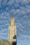 Chrysler-Gebäude mit schönem sonnigem Tag und blaue Himmel und PU lizenzfreie stockfotografie Chrysler-Gebäude mit schönem sonnigem Tag und blaue Himmel und PU lizenzfreie stockfotografie