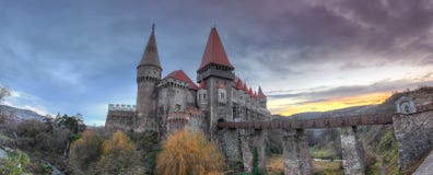 Château de Corvin de Hunedoara, Roumanie photo stock Château de Corvin de Hunedoara, Roumanie photo stock