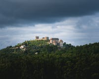 Château à un moutain photographie stock Château à un moutain photographie stock