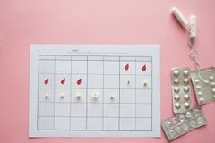 Ciclo da ovula??o, conceito Calend?rio por um m?s, marcador da ovula??o e o ciclo menstrual imagens de stock Ciclo da ovula??o, conceito Calend?rio por um m?s, marcador da ovula??o e o ciclo menstrual imagens de stock