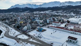 Serras De Neve Em Ushuaia. Terra Do Fogo. Foto de Stock - Imagem de  argentina, panorama: 277744952