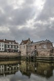 Cieli scuri sopra il porto di Heusden fotografia stock libera da diritti Cieli scuri sopra il porto di Heusden fotografia stock libera da diritti