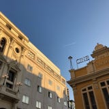 Cines идеальные в Мадриде, на восходе солнца стоковые изображения rf Cines идеальные в Мадриде, на восходе солнца стоковые изображения rf