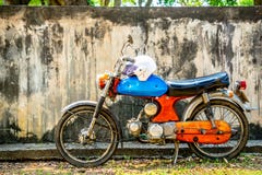 Circa buntem Motorrad des Klassikers mittlere 1960 und Weinlese Hondas von Japan stockbilder Circa buntem Motorrad des Klassikers mittlere 1960 und Weinlese Hondas von Japan stockbilder