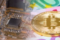 Circuit board with bitcoin and euro banknotes, cryptocurrency mi royalty free stock photography Circuit board with bitcoin and euro banknotes, cryptocurrency mi royalty free stock photography