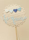 Circular sign made of paper with hearts and a I love you in Spanish royalty free stock photography Circular sign made of paper with hearts and a I love you in Spanish royalty free stock photography