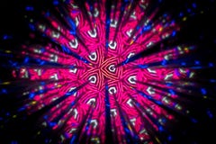 Cirkeldiebeeld met een caleidoscoop wordt gemaakt Weerspiegeling van lichten die beelden van fractal type produceert stock foto's Cirkeldiebeeld met een caleidoscoop wordt gemaakt Weerspiegeling van lichten die beelden van fractal type produceert stock foto's
