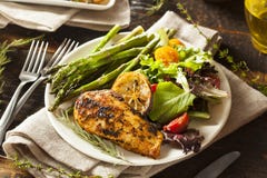 Citron et Herb Chicken faits maison images libres de droits Citron et Herb Chicken faits maison images libres de droits