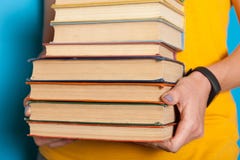 Classiques collection, pile de livre, pile Concept d'?ducation d'?tag?re image libre de droits Classiques collection, pile de livre, pile Concept d'?ducation d'?tag?re image libre de droits