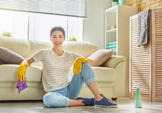 cleaning robi kobiety obrazy royalty free cleaning robi kobiety obrazy royalty free