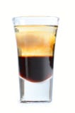Cocktail d'alcool d'isolement sur le blanc image libre de droits Cocktail d'alcool d'isolement sur le blanc image libre de droits