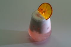 Coctail i exponeringsglas arkivfoto Coctail i exponeringsglas arkivfoto