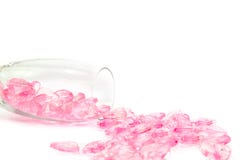 coeurs roses en verre sur le fond blanc photographie stock libre de droits coeurs roses en verre sur le fond blanc photographie stock libre de droits