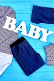 Colección de ropa de la marca para los bebés fotografía de archivo Colección de ropa de la marca para los bebés fotografía de archivo