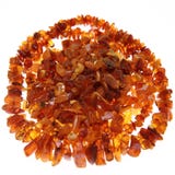 Collier et pierres ambres images stock Collier et pierres ambres images stock