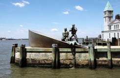 Comerciante americano Mariners Memorial imágenes de archivo libres de regalías Comerciante americano Mariners Memorial imágenes de archivo libres de regalías