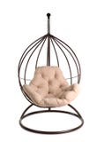Comfortabele hangende stoel op witte achtergrond stock afbeelding Comfortabele hangende stoel op witte achtergrond stock afbeelding