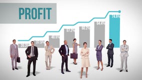 Commercieel team die zich tegen voordelige grafiek bevinden stock videobeelden Commercieel team die zich tegen voordelige grafiek bevinden stock videobeelden