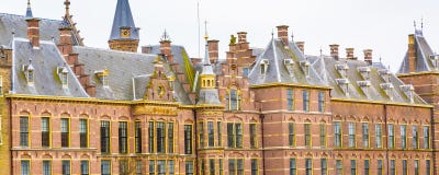 Complesso di costruzione della corte e del Parlamento Binnenhof a Aia, Olanda Fotografia Stock Libera da Diritti Complesso di costruzione della corte e del Parlamento Binnenhof a Aia, Olanda Fotografia Stock Libera da Diritti