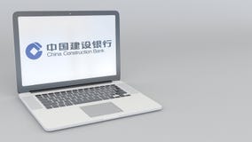 Computer portatile con il logo di China Construction Bank Rappresentazione concettuale dell'editoriale 3D di tecnologie informati illustrazione vettoriale Computer portatile con il logo di China Construction Bank Rappresentazione concettuale dell'editoriale 3D di tecnologie informati illustrazione vettoriale