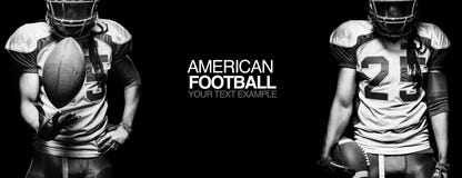 Conceito do esporte Jogador do desportista do futebol americano no fundo preto com espaço da cópia Conceito do esporte imagem de stock Conceito do esporte Jogador do desportista do futebol americano no fundo preto com espaço da cópia Conceito do esporte imagem de stock