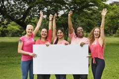 Concept de charité de soutien de cancer du sein de femmes photo stock Concept de charité de soutien de cancer du sein de femmes photo stock
