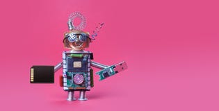 Concept de stockage de données de sécurité de Cyber Jouet de robot d'interface gestionnaire avec le bâton d'instantané d'usb et c Photographie stock libre de droits Concept de stockage de données de sécurité de Cyber Jouet de robot d'interface gestionnaire avec le bâton d'instantané d'usb et c Photographie stock libre de droits