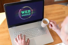 Concept de web design sur un ordinateur portable photos stock Concept de web design sur un ordinateur portable photos stock