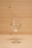 Concept voor het vergen van een witte maand zonder alcohol royalty-vrije stock afbeeldingen Concept voor het vergen van een witte maand zonder alcohol royalty-vrije stock afbeeldingen