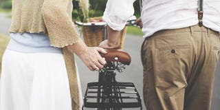 Concepto del amor de la relajación de la datación del marido de la esposa de los pares imágenes de archivo libres de regalías Concepto del amor de la relajación de la datación del marido de la esposa de los pares imágenes de archivo libres de regalías