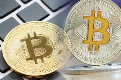 concetto del bitcoin per l'affare facendo uso dell'idea immagini stock libere da diritti concetto del bitcoin per l'affare facendo uso dell'idea immagini stock libere da diritti