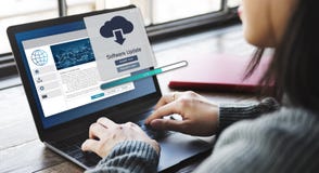 Concetto di dati di aggiornamento dell'installazione dell'aggiornamento di software fotografie stock libere da diritti Concetto di dati di aggiornamento dell'installazione dell'aggiornamento di software fotografie stock libere da diritti
