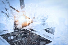 Concetto medico di tecnologia Mano di medico che funziona con il digi moderno immagine stock Concetto medico di tecnologia Mano di medico che funziona con il digi moderno immagine stock