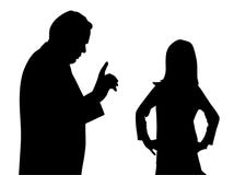 Conflit entre le père et l'enfant provoquant Photographie stock libre de droits Conflit entre le père et l'enfant provoquant Photographie stock libre de droits