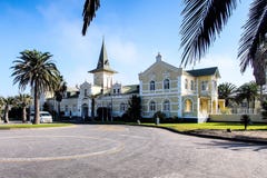 Construção colonial alemão velha em Swakopmund, Namíbia fotos de stock Construção colonial alemão velha em Swakopmund, Namíbia fotos de stock
