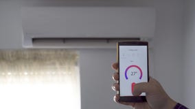 Control de la condición del aire a través del app del smartphone Control de la condición del aire a través del app del smartphone