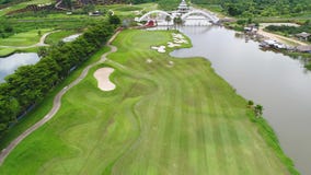 Contryclub do couse do golfe da vista aérea Contryclub do couse do golfe da vista aérea