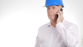 Coordenador Image Talking Business que usa o telefone celular fotos de stock Coordenador Image Talking Business que usa o telefone celular fotos de stock
