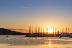 Coucher du soleil dans un port chez Manga del Mar Menor à Murcie photos stock Coucher du soleil dans un port chez Manga del Mar Menor à Murcie photos stock