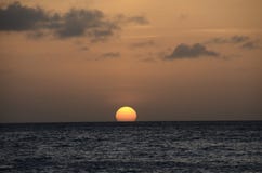 Coucher du soleil en île du Curaçao, mer des Caraïbes photo stock Coucher du soleil en île du Curaçao, mer des Caraïbes photo stock