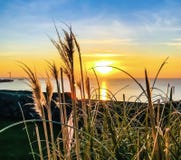 Coucher du soleil ; Heysham, Lancashire R-U image stock Coucher du soleil ; Heysham, Lancashire R-U image stock