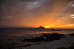 Coucher du soleil sur la plage avec le beau ciel, paysage de nature images libres de droits Coucher du soleil sur la plage avec le beau ciel, paysage de nature images libres de droits
