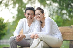 Couples asiatiques heureux photos stock Couples asiatiques heureux photos stock