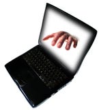 Crimine del Internet del computer portatile del pc immagini stock Crimine del Internet del computer portatile del pc immagini stock