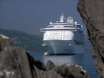 Cruise Ship Peek A Boo Royalty Free Stock Image Cruise Ship Peek A Boo Royalty Free Stock Image