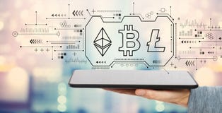 Cryptocurrency - Bitcoin, Ethereum, Litecoin с планшетом иллюстрация штока Cryptocurrency - Bitcoin, Ethereum, Litecoin с планшетом иллюстрация штока
