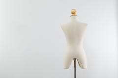 Crème femelle de mannequin de vue arrière images libres de droits Crème femelle de mannequin de vue arrière images libres de droits