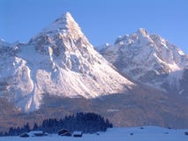 Crêtes de montagne de Milou